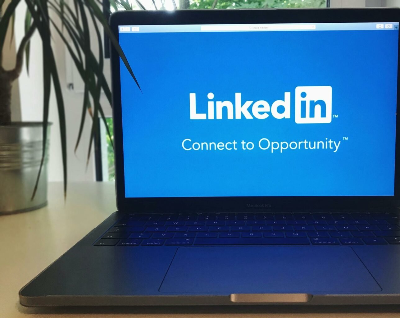 Cómo bloquear a alguien en LinkedIn